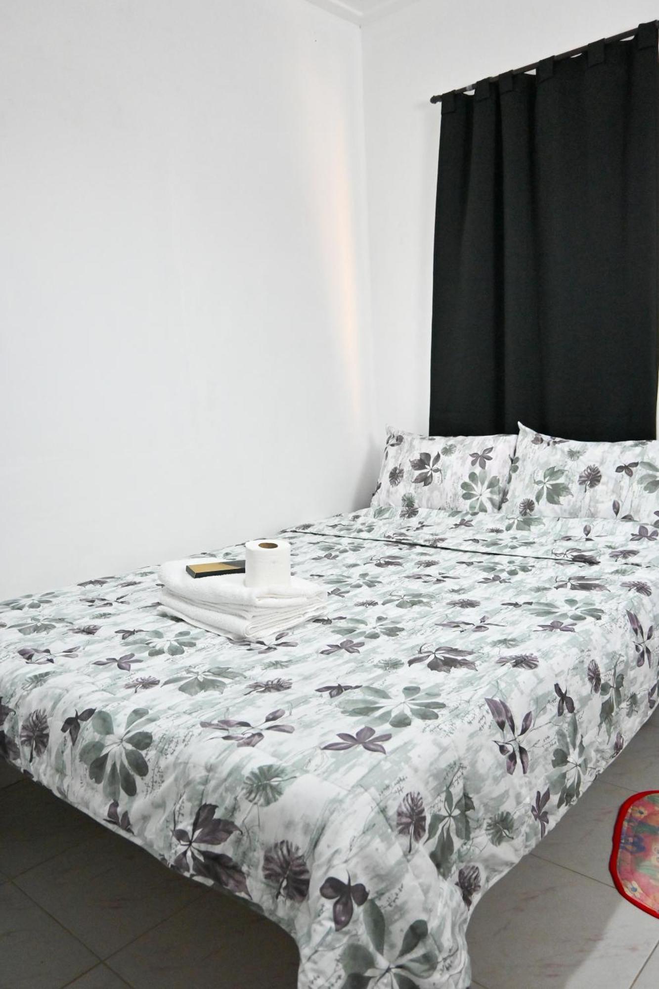 Trisha Guest house *